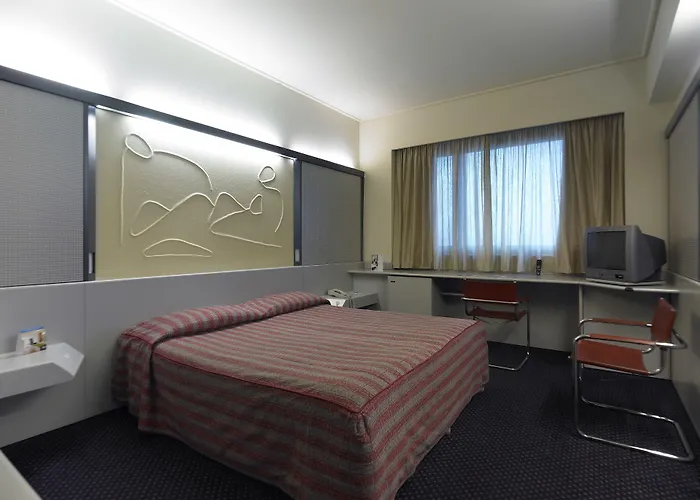 Nh Torino Centro Hotel
